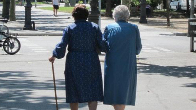 Personas mayores, abuelas, pensionistas. ADP