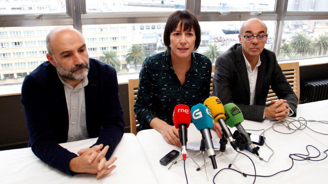 Ana Pontón, xunto a Néstor Rego e Francisco Jorquera. CABALAR (EFE)