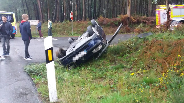 Imaxe dun dos vehículos accidentados. DP