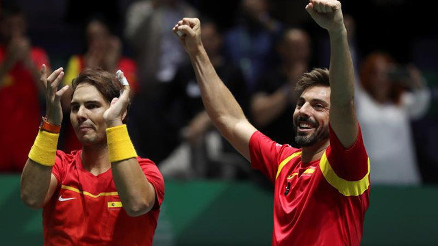 Los españoles Rafa Nadal y Marcel Granolles celebran su victoria. KIKO HUESCA