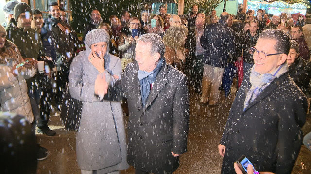 Caballero y Silva, con la nieve artificial en Vigo. TVG