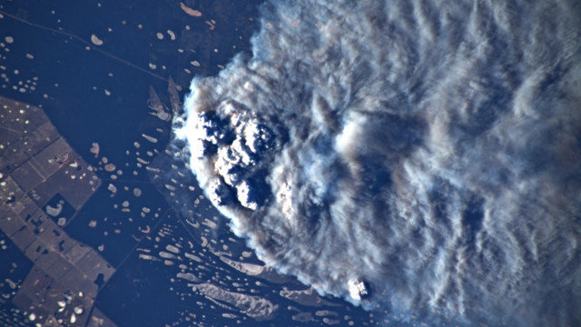 Fotografía facilitada pola ESA que mostra os incendios de Australia desde a Estación Espacial Internacional. EFE