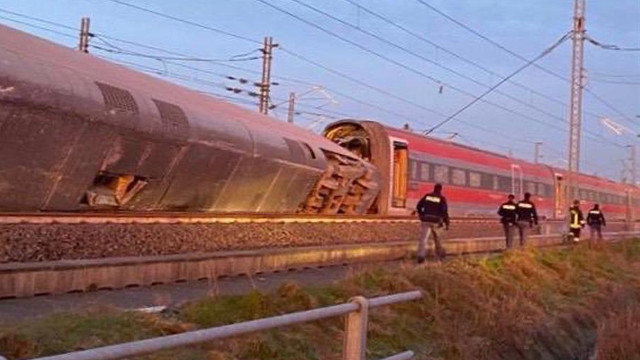 El tren de alta velocidad que descarriló recorría el trayecto Milano-Salerno. EFE