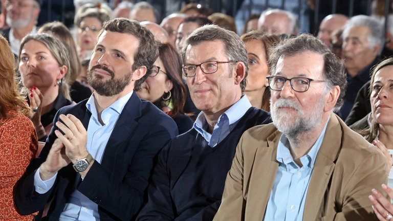 Pablo Casado, Alberto Núlñez Feijóo y Mariano Rajoy. LUIS POLO (AGN)
