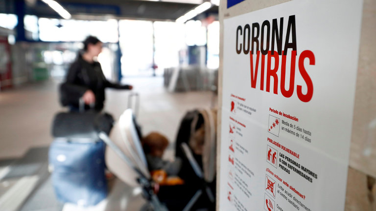 Cartel con información sobre o coronavirus. EP