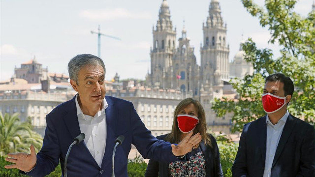 Zapatero e Gonzalo Caballero. EFE