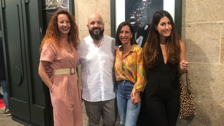 Alicia Castro, Jacobo Areal, Andrea Barrán y Ángela López en el estreno en Santiago. EP