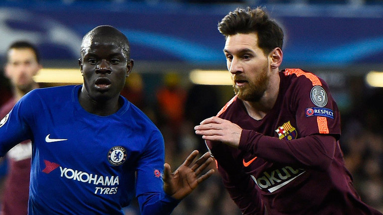 El jugador N&#39;Golo Kante del Chelsea disputa el balón con Lionel Messi. WILL OLIVER (EFE)