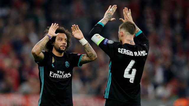 Marcelo y Sergio Ramos celebran la victoria del Real Madrid. RONALD WITTEK (EFE)