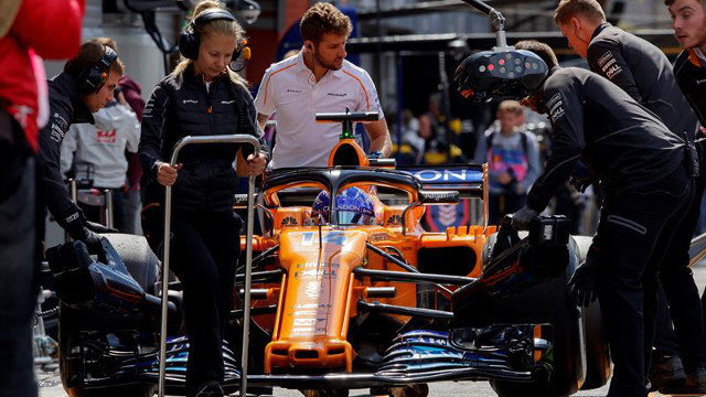 Fernando Alonso en su monoplaza. EFE