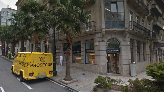 Exterior da oficina de ING en Vigo onde ocorreron os feitos. GOOGLE MAPS