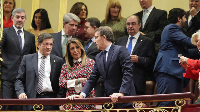 Feijóo,  junto a Susana Díaz y Javier Fernández en el acto por el aniversario de la Constitución ZIPI