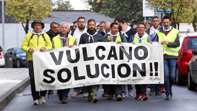 Trabajadores de Vulcano se dirigen a Compostela.SALVADOR SAS (Efe)