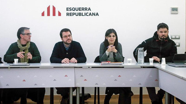 Josep Maria Jové (i), Pere Aragonés (2i), Marta Vilalta y Gabriel Rufián (d). QUIQUE GARCÍA