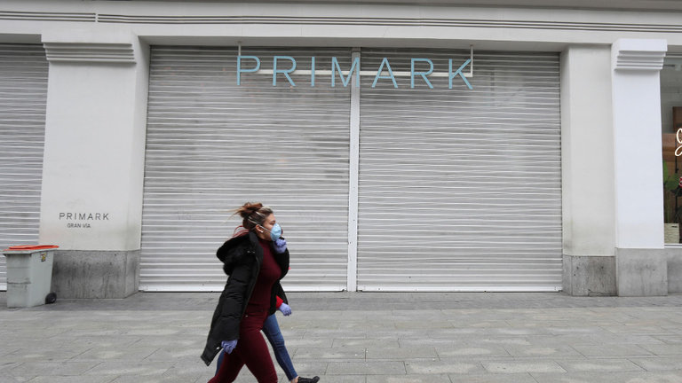 Tienda de Primark cerrada por el coronavirus. EFE