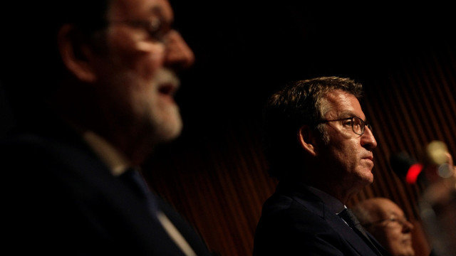 Rajoy, Feijóo y Romay, tres generaciones de políticos. EFE