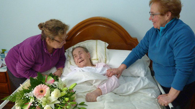Nemesia Fernández en su 108 cumpleaños. CONCELLO DE PANTÓN