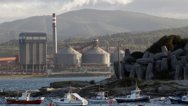 Vista de la fábrica de Alcoa, en San Cibrao. AEP