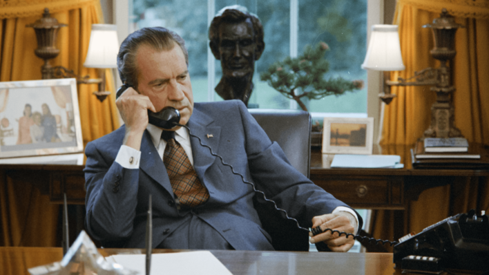 El actor Douglas Hodge interpretando a Richard Nixon. FILMIN
