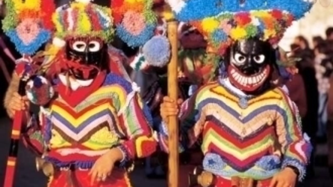 "Boteiros" del carnaval de Viana do Bolo (Turgalicia)