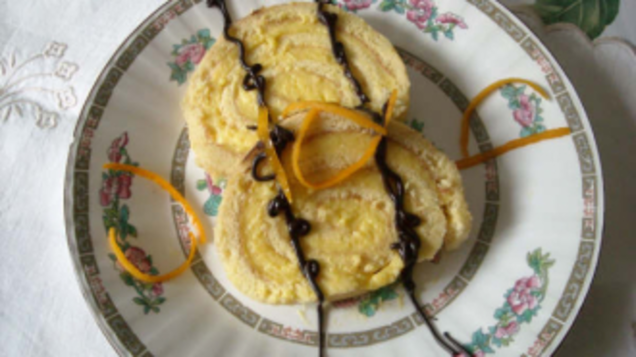 Rollo de crema de naranja al oporto (FOTO: Susana Ares)