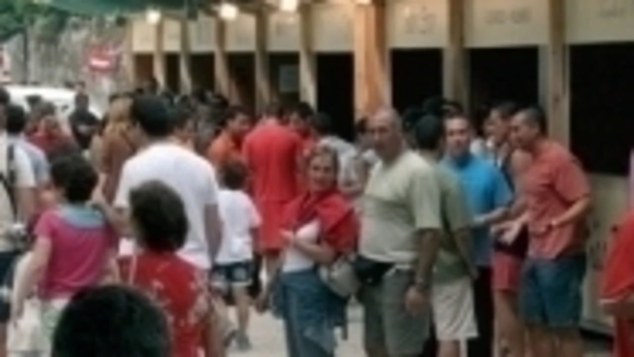 Público en las casetas de la Fiesta del Albariño (Foto: Concello de Cambados)