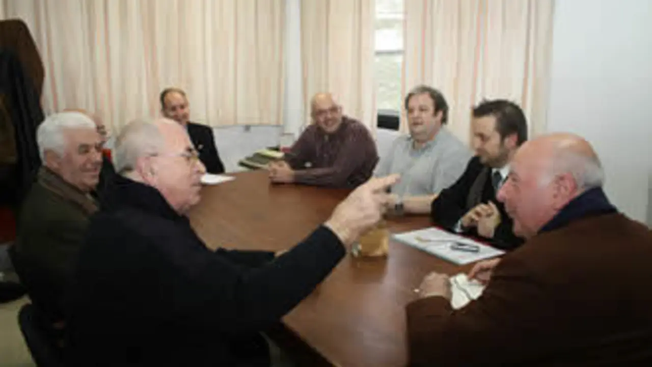 Miembros del jurado que fallaron el premio