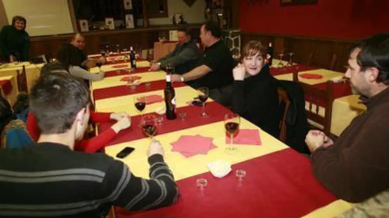 Cata de los vinos de la bodega San Mamed (EPL / Toño Parga)