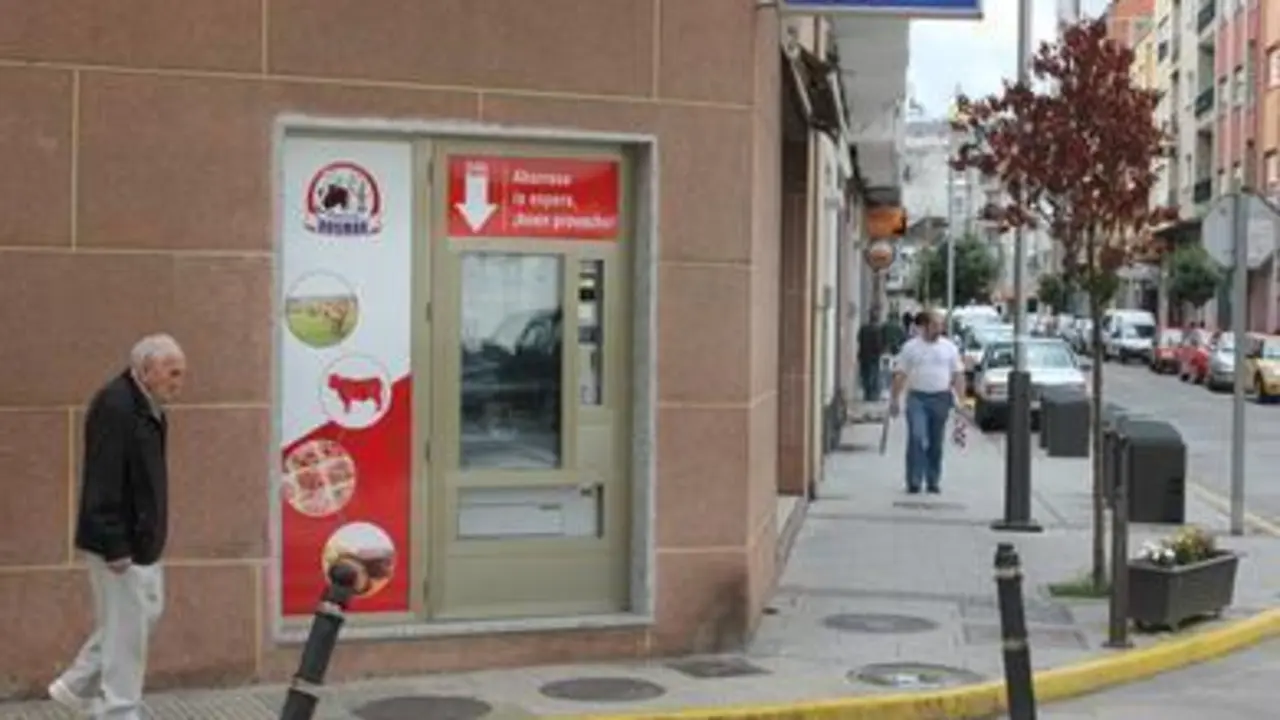 La máquina expendedora, ya en funcionamiento (Foto: RODRÍGUEZ)