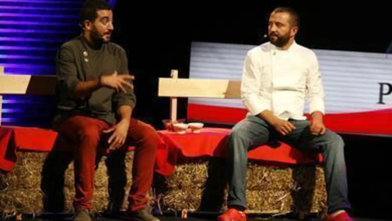 Diego Pazos y Marcos Cerqueiro (Abastos 2.0), el martes en Santiago (Foto: PEPE FERRÍN)