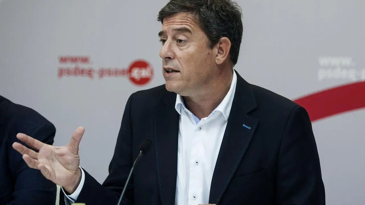 Gómez Besteiro, durante la conferencia de prensa sobre las enmiendas a los Presupuestos Generales del Estado