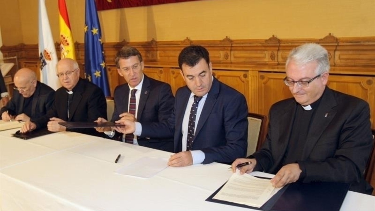 Firma del convenio para la restauración de la catedral de Santiago