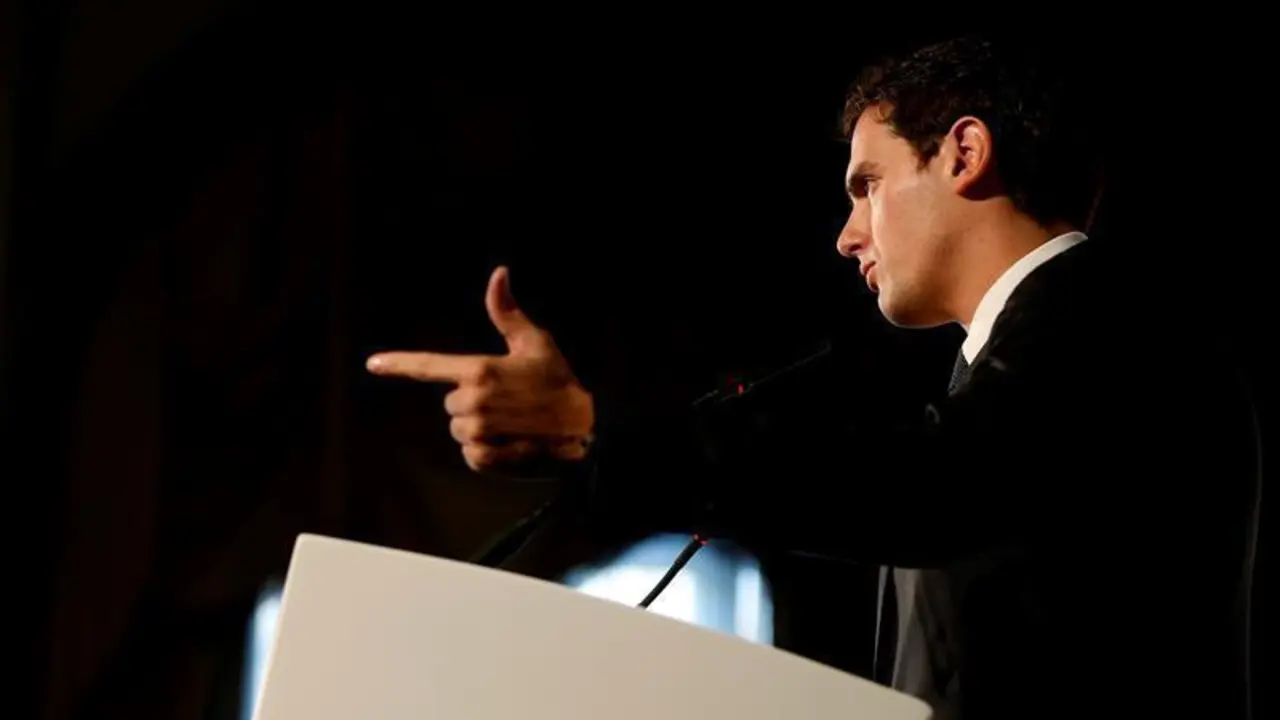 El candidato de Ciudadanos descarta formar parte de una gran coalición o apoyar un pacto en el que esté Podemos