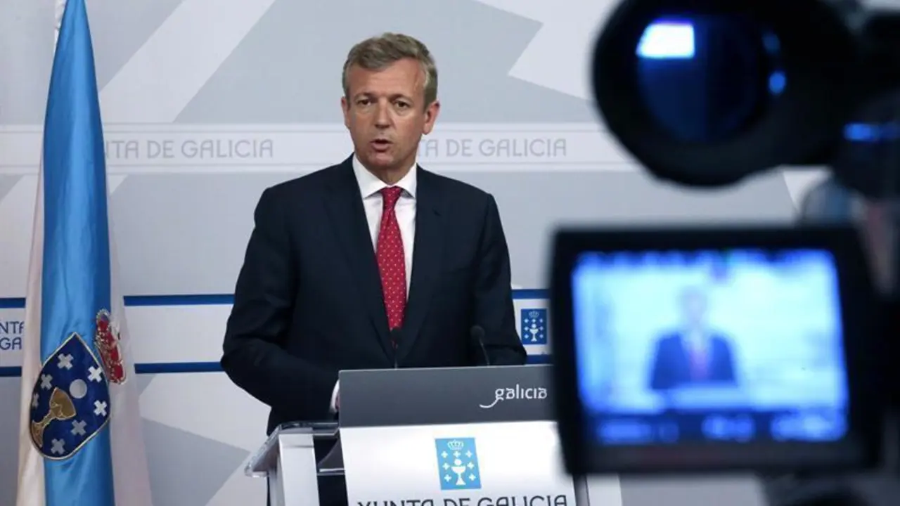 El vicepresidente de la Xunta y presidente del PP en Pontevedra, Alfonso Rueda, durante una rueda de prensa