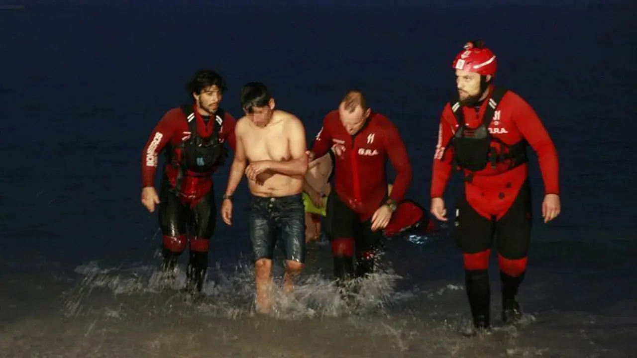Un hombre ha tenido que ser rescatado en Riazor
