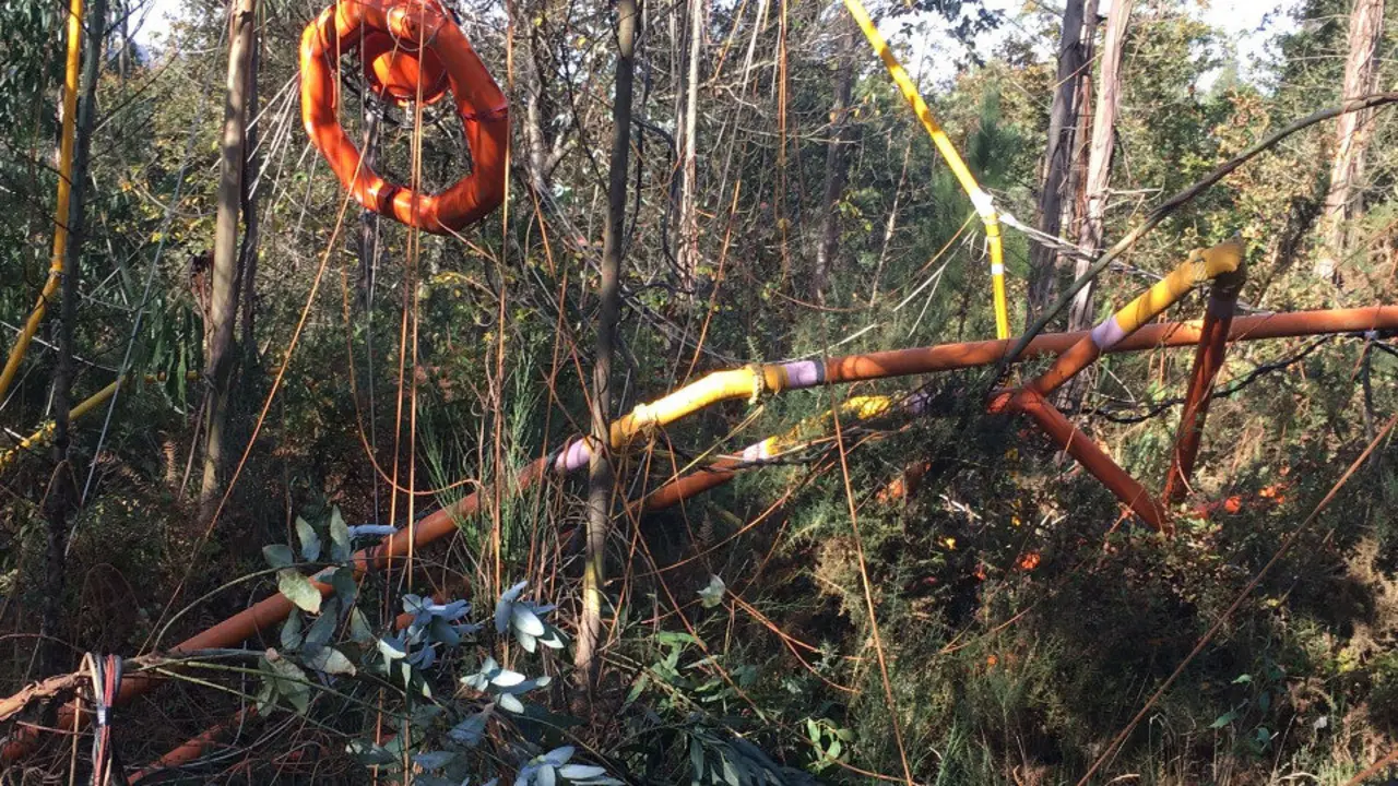 Aparato metálico. EP