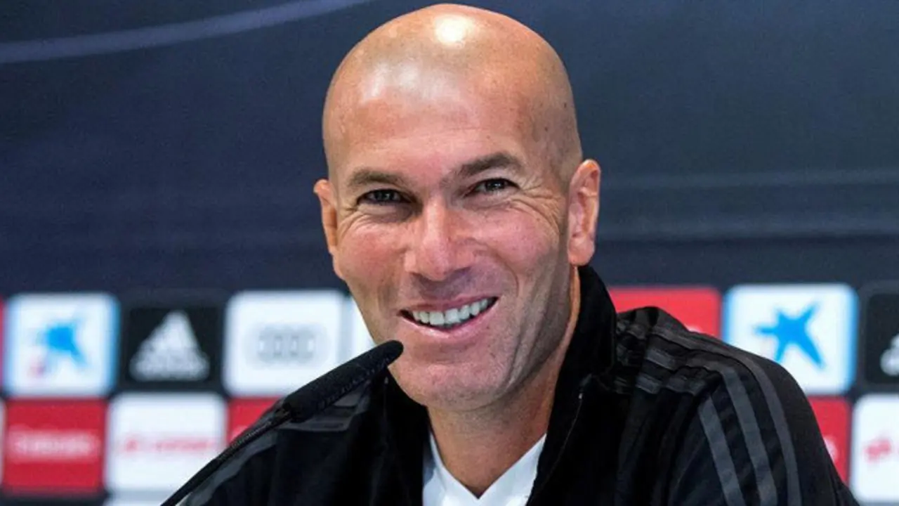 Zinedine Zidane en rueda de prensa