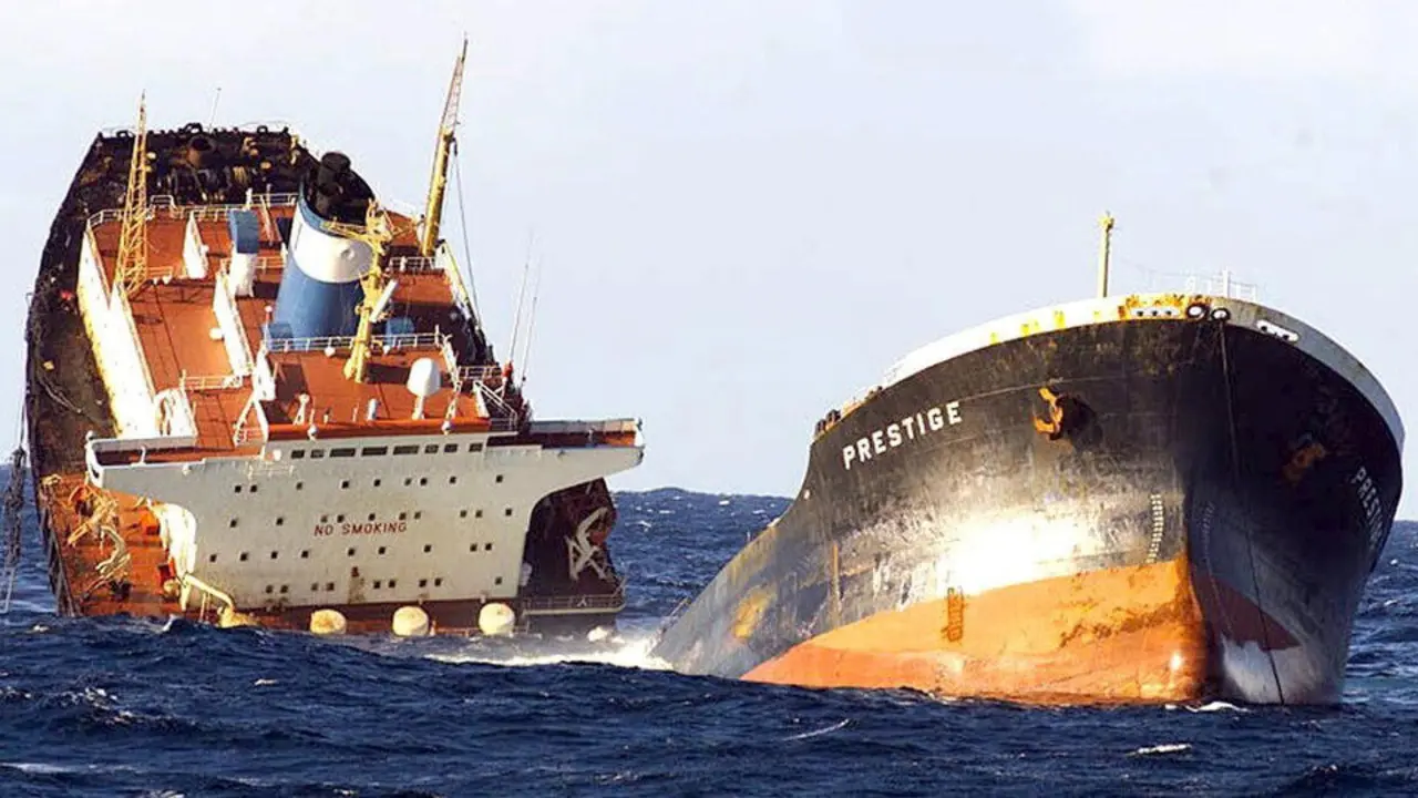 Fotografía de archivo del Prestige. ARCHIVO