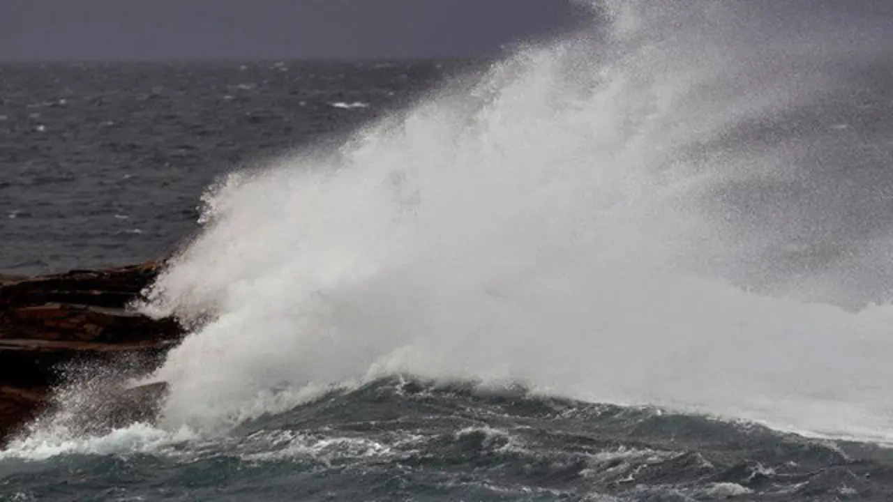 Oleaje en Ribadeo. ELISEO TRIGO