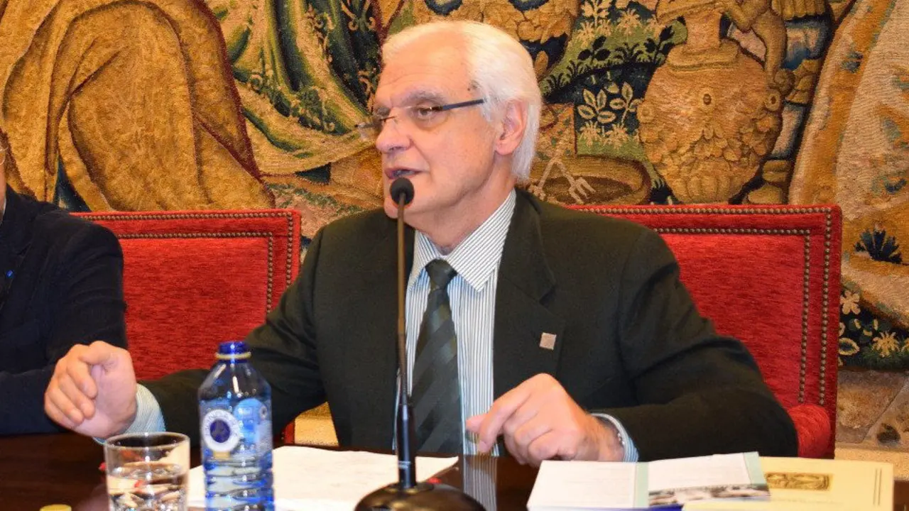 Víctor F. Freixanes. TWITTER