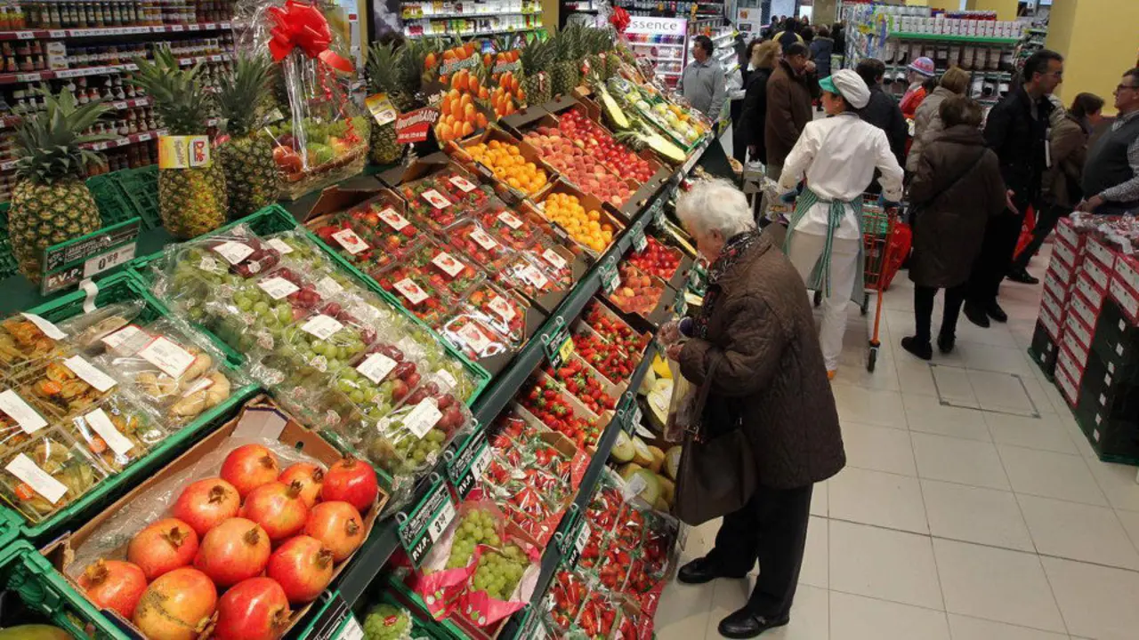 Fotografía de un supermercado. ARCHIVO