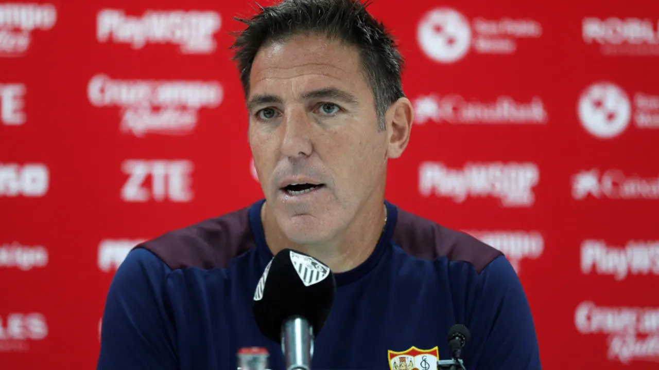 El entrenador argentino del Sevilla, Eduardo Berizzo. JOSÉ MANUEL VIDAL (EFE)