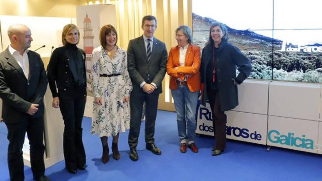 Presentaci&oacute;n de la Ruta dos Faros, en Santiago. LAVANDEIRA JR (EFE)