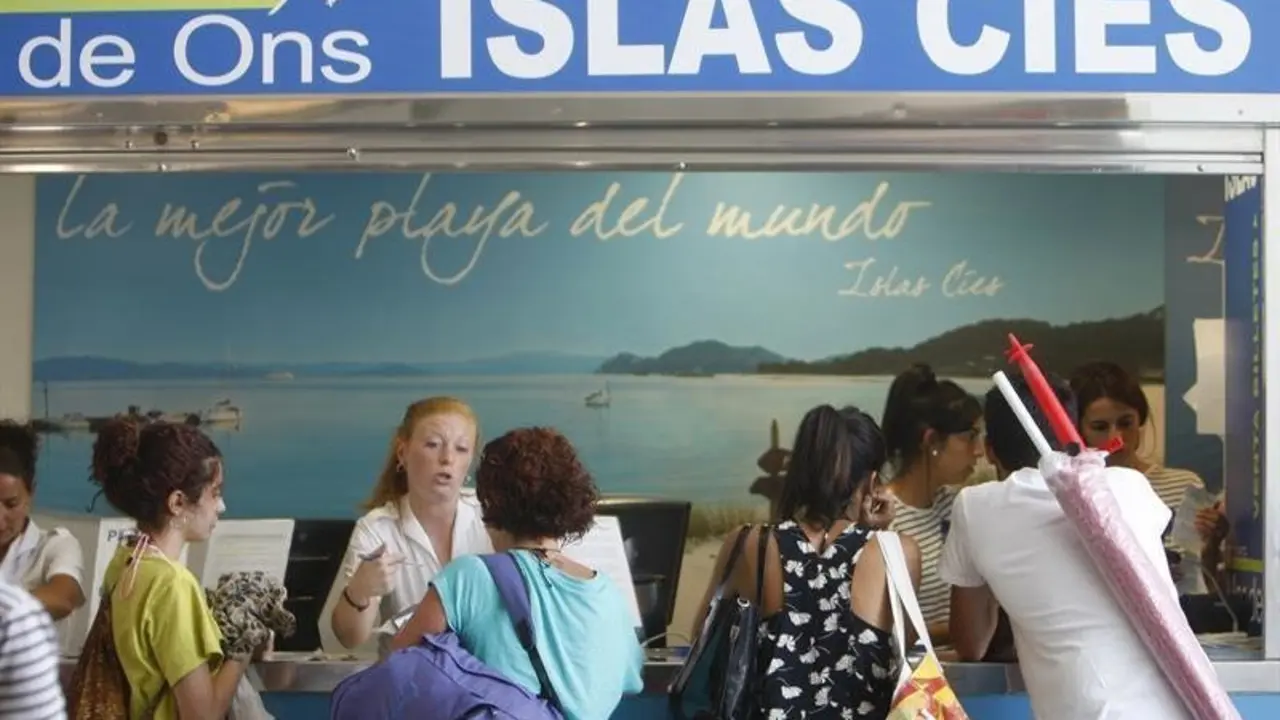 Afectados por el sobreaforo en las navieras que viajan a las Cíes. EFE