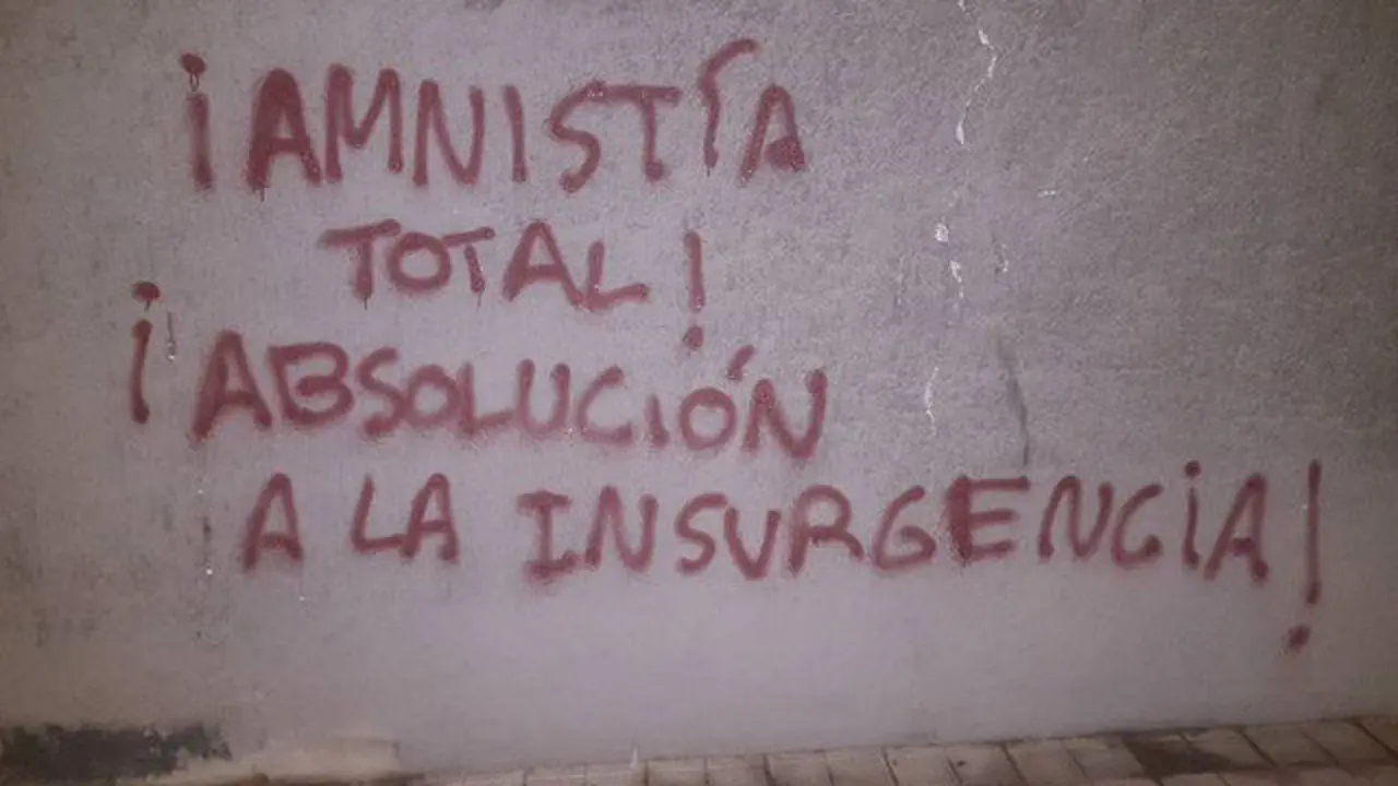 Pintada a favor de los miembros de La Insurgencia. AEP