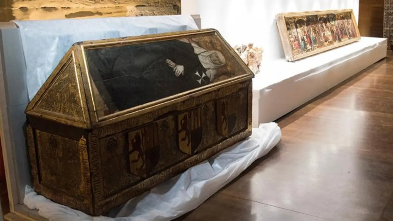 Bienes en el Monasterio de Sijena. JAVIER BLASCO (EFE)