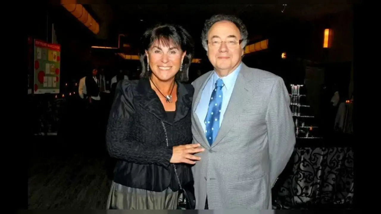 Barry Sherman, y su esposa, Honey Sherman. TWITTER