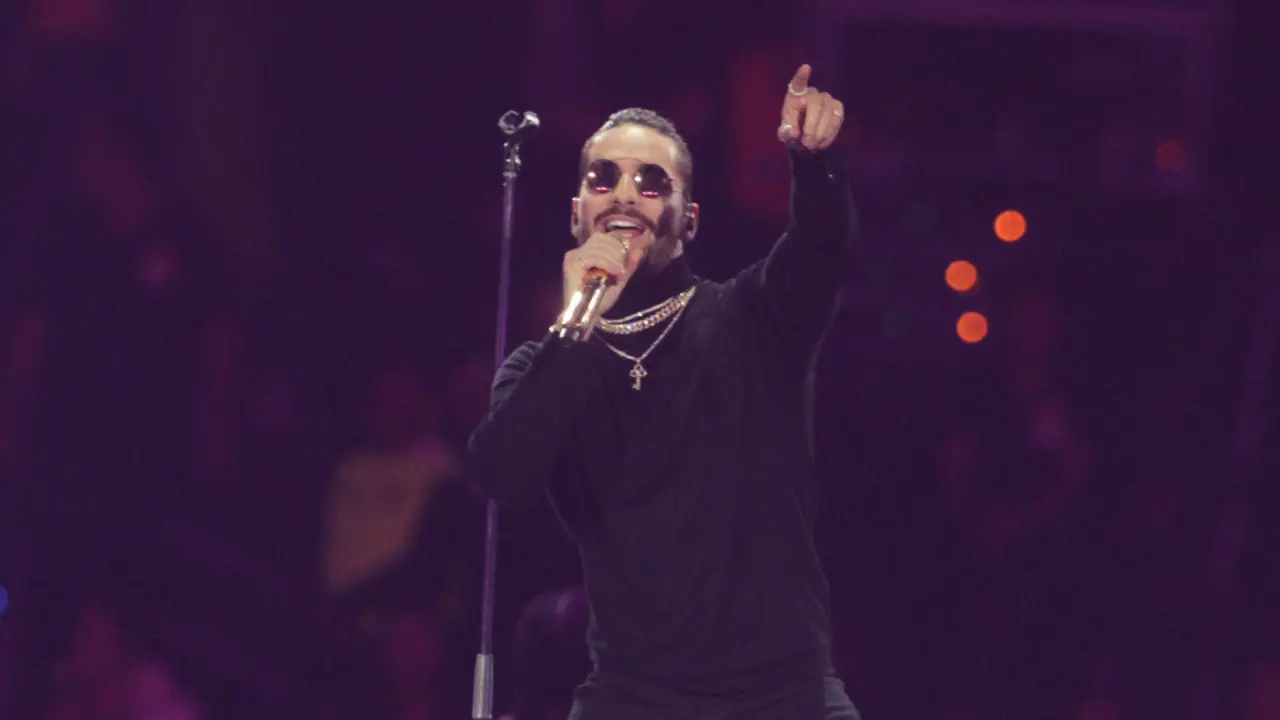 Maluma, durante un concierto. MARIO GUZMÁN (EFE)