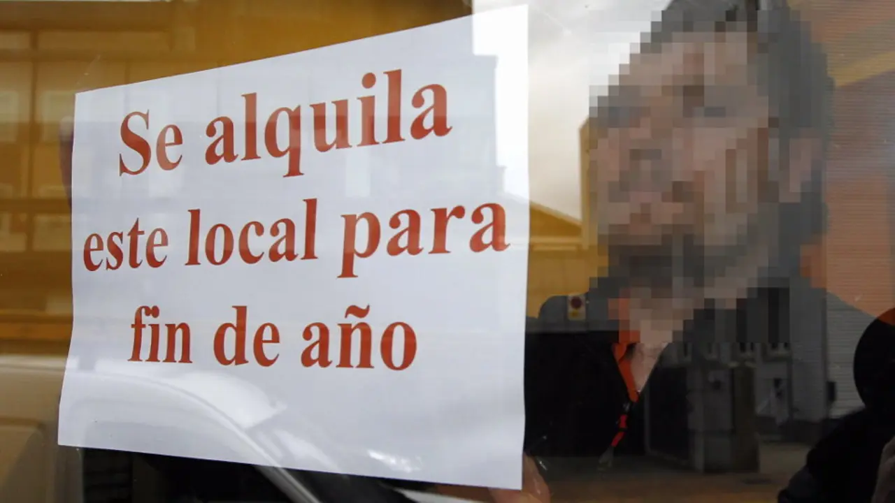 Anuncio de alquiler de un local para una fiesta de Fin de Año. AEP