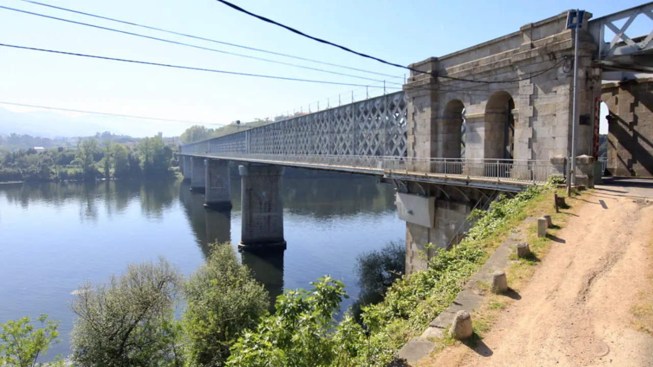 Río Miño, a su paso por Tui. RAFA FARIÑA